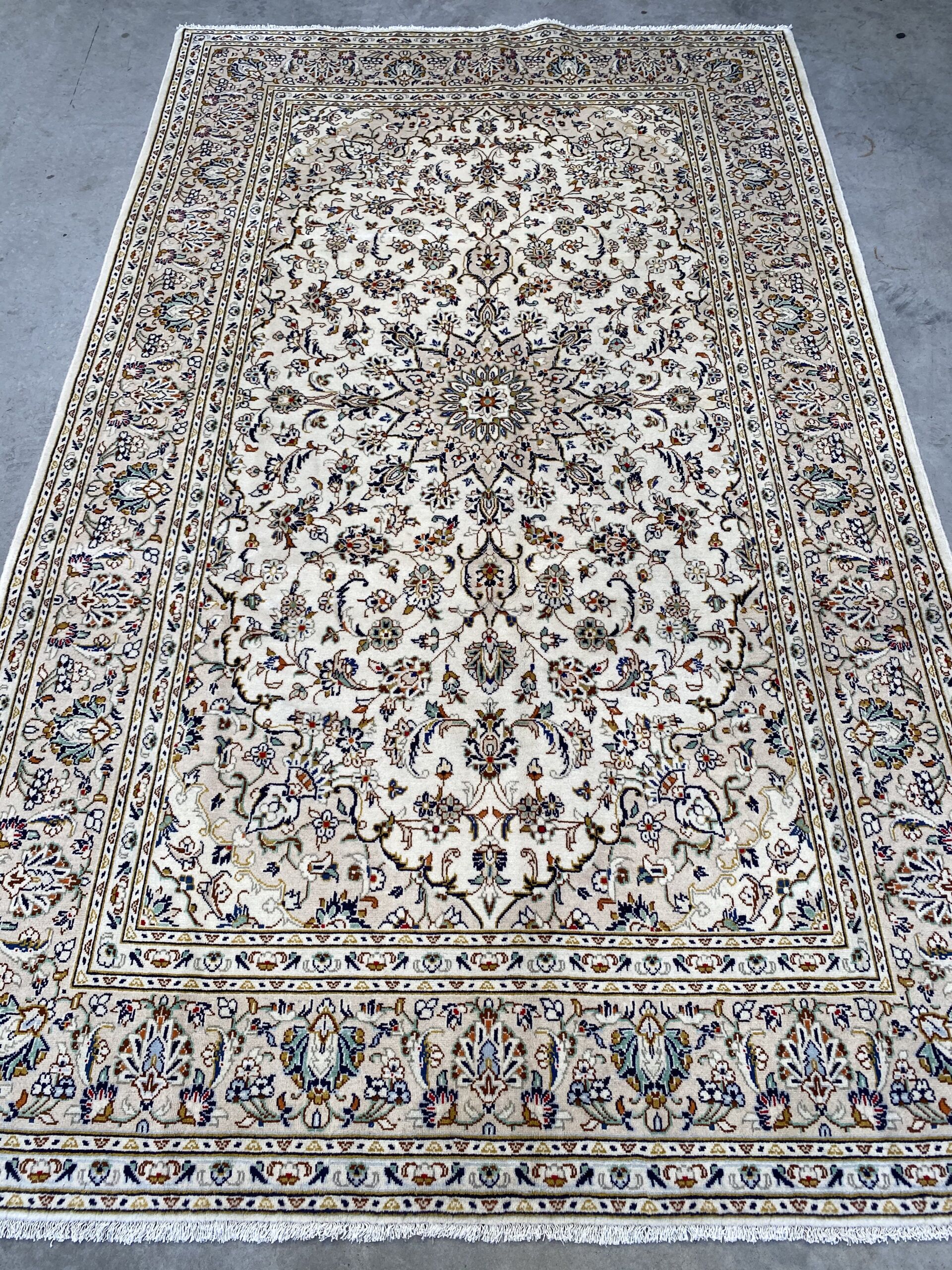 3x2M Beige Persian Kashan - Image 2