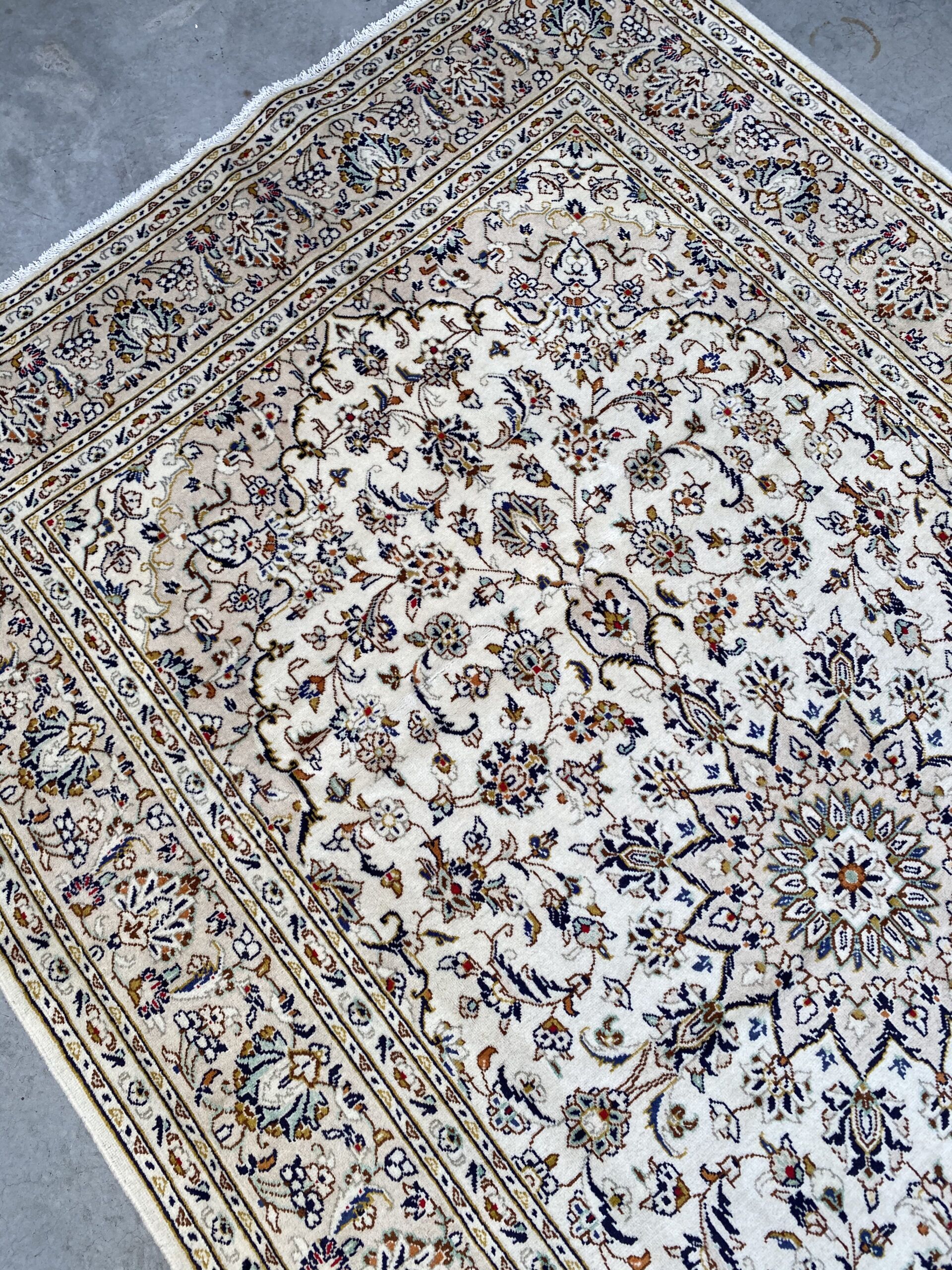 3x2M Beige Persian Kashan