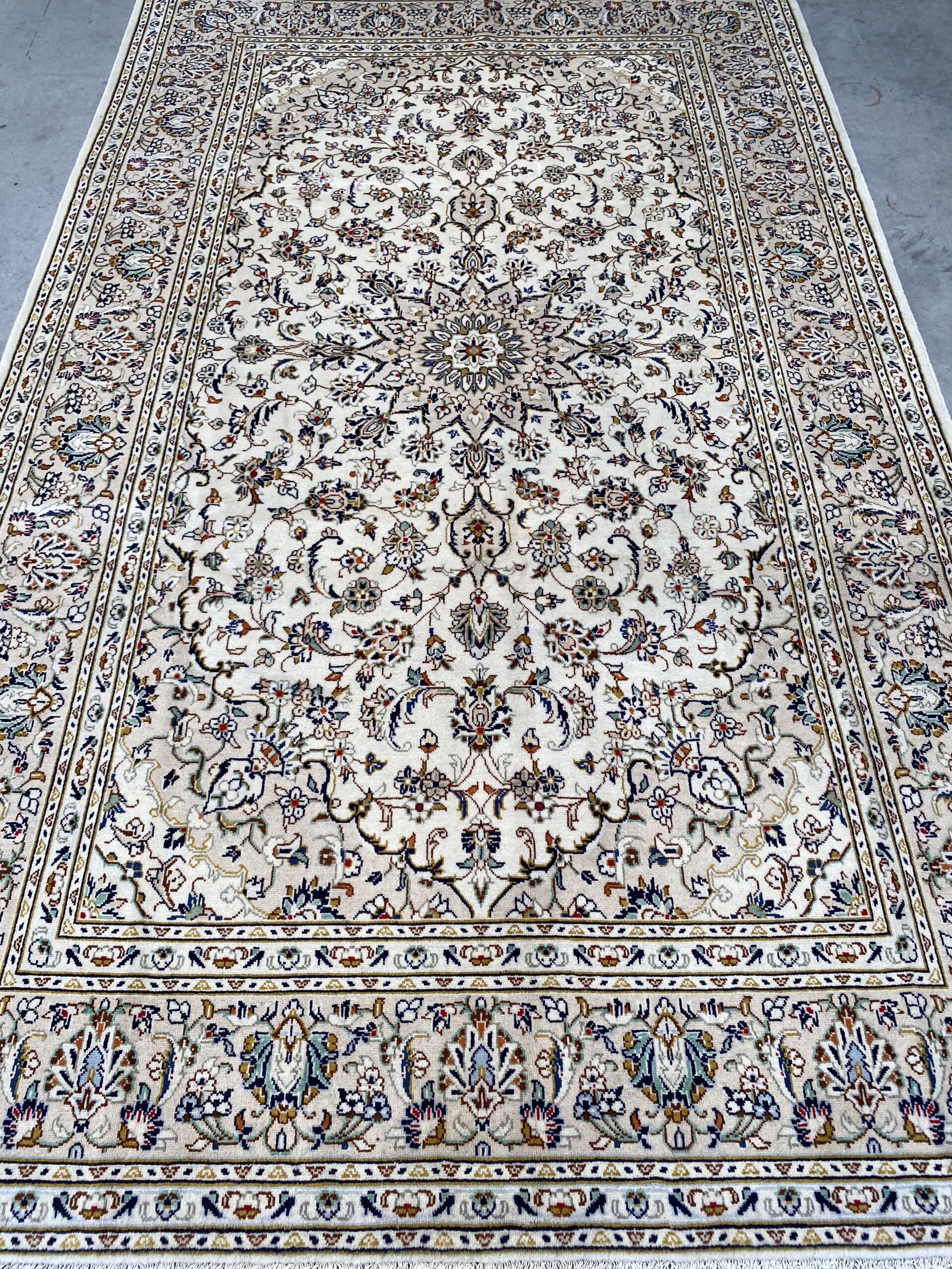 3x2M Beige Persian Kashan - Image 6