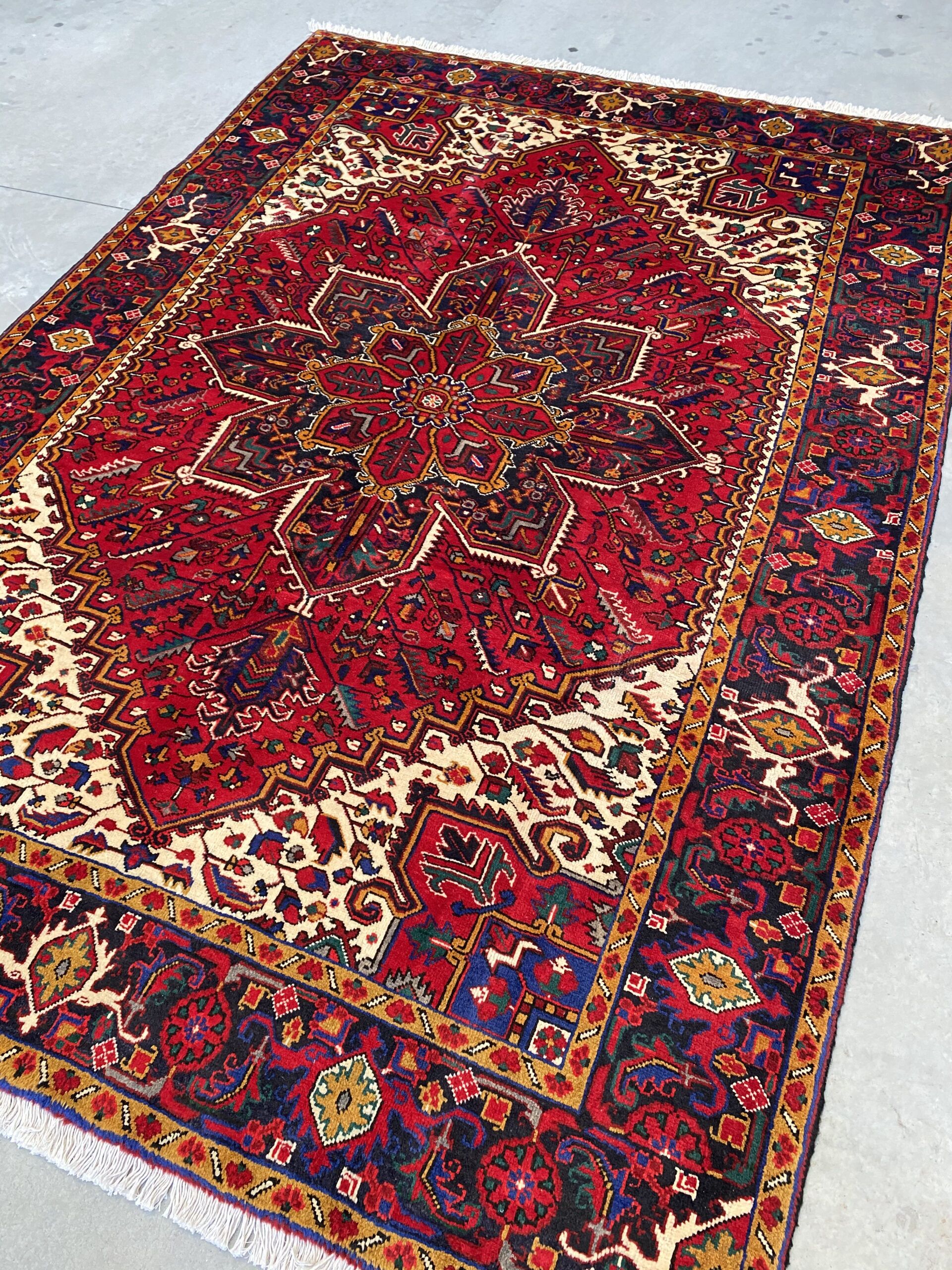 3x2M Vintage Heriz Rug - Image 3