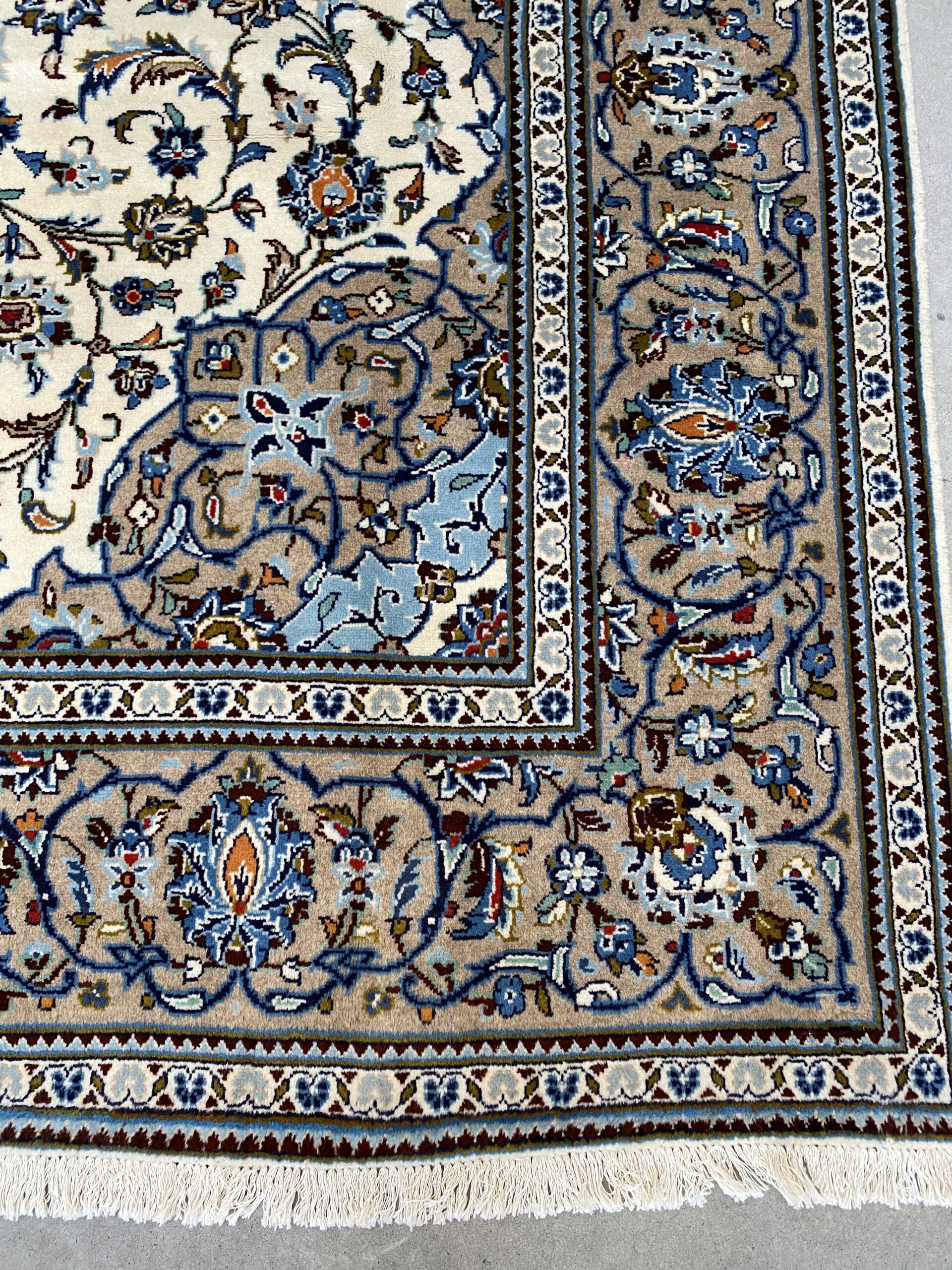 3x2M Beige Persian Kashan - Image 3