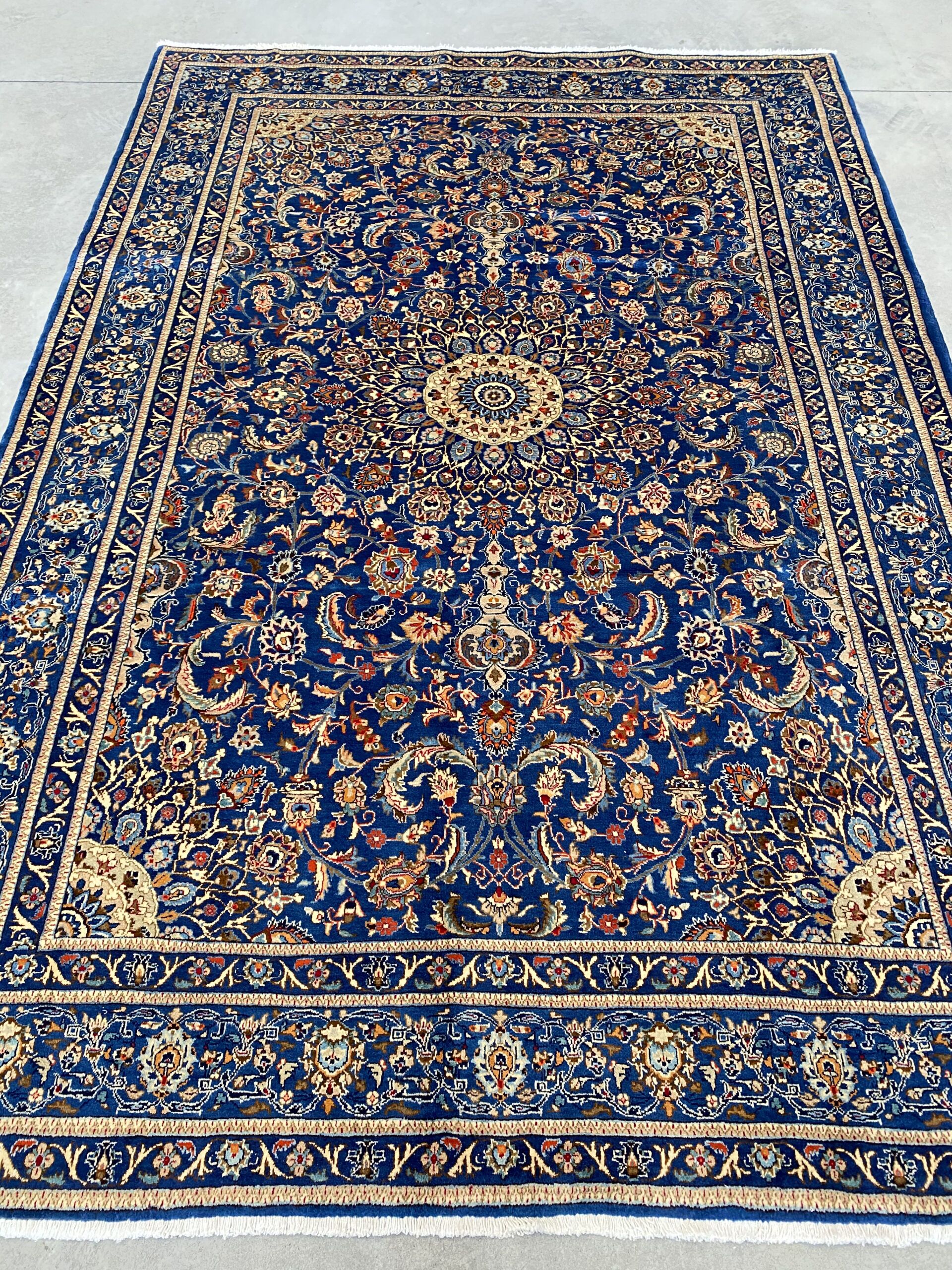 Lamb's wool Kashmar Rug