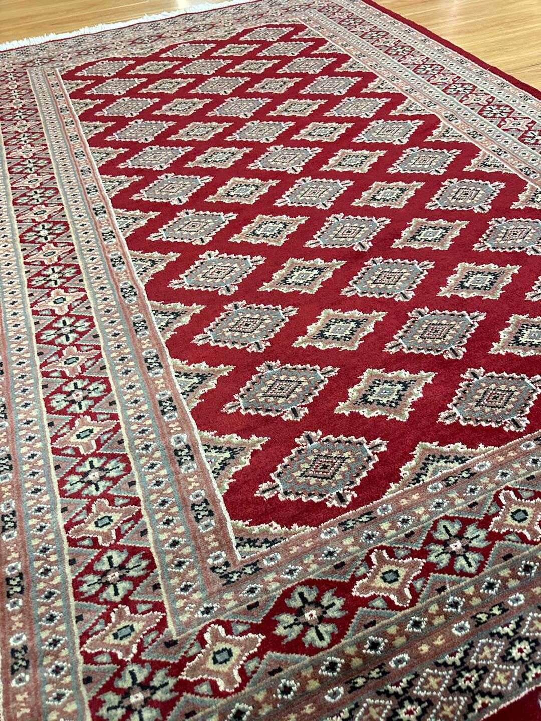 1.8x1.2 M Handmade Pakistani Rug - Image 4