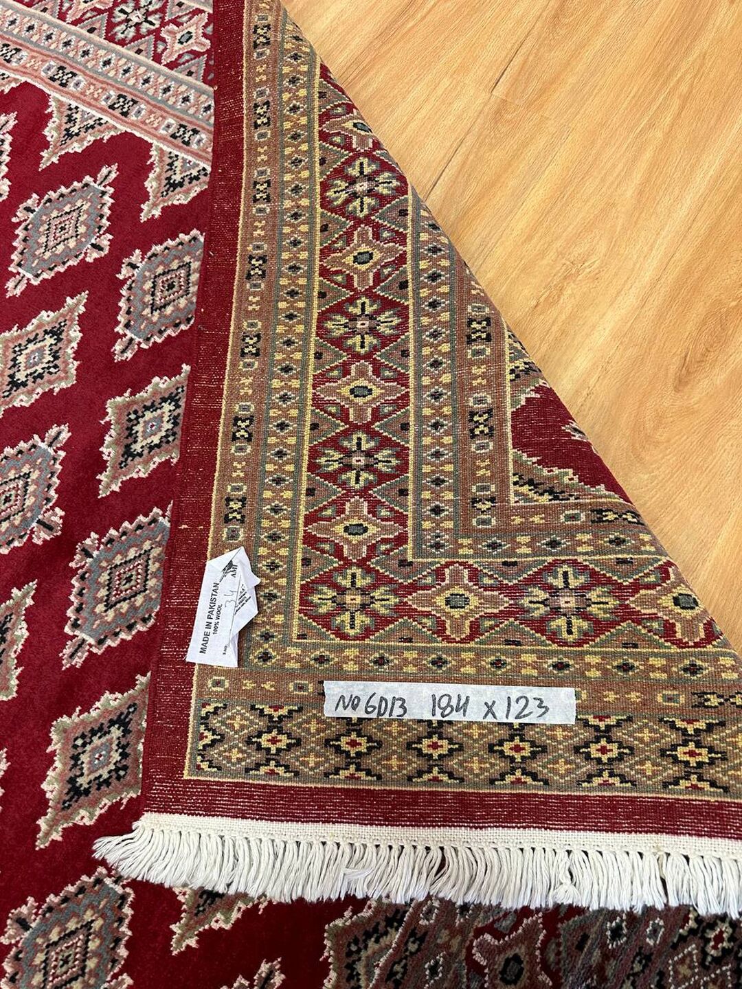 1.8x1.2 M Handmade Pakistani Rug - Image 9