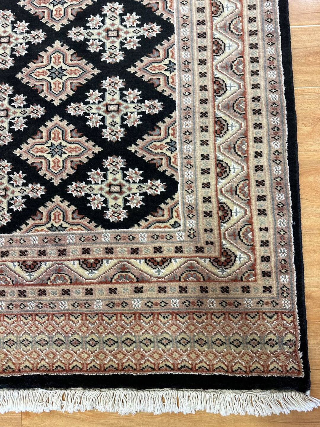 1.7x1.2 M Handmade Pakistani Rug - Image 3