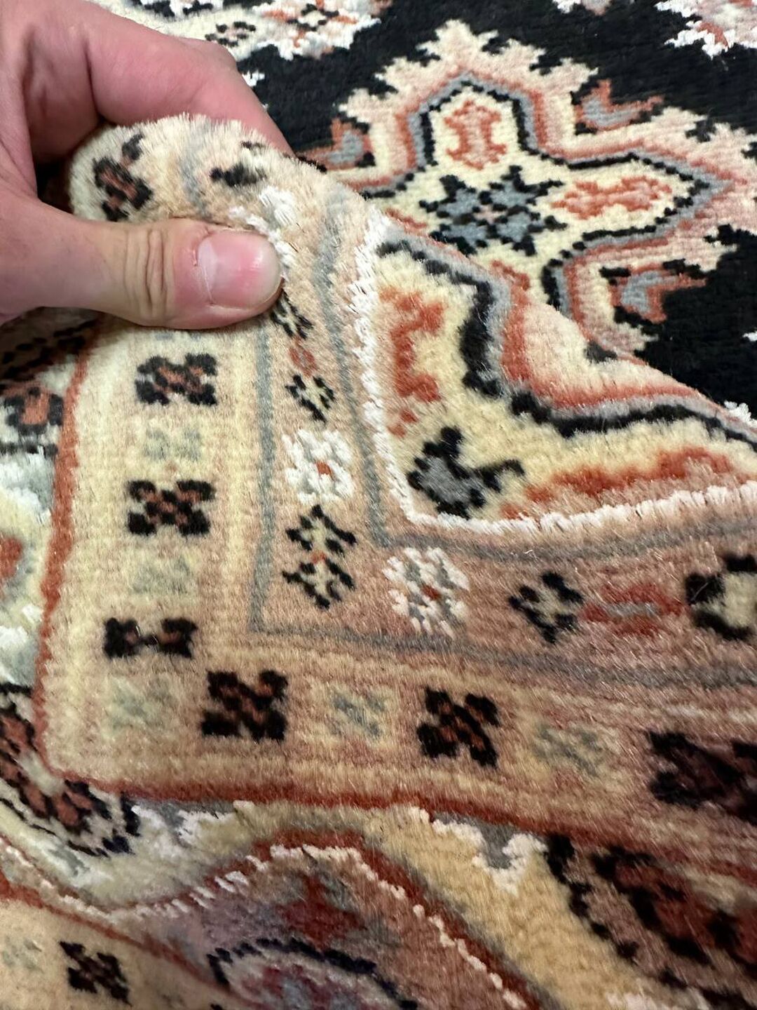 1.7x1.2 M Handmade Pakistani Rug - Image 7