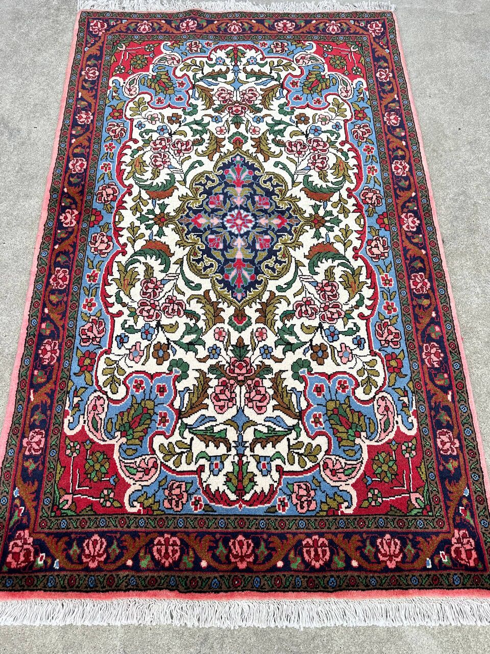 1.6x1M Persian Bijar Rug - Image 2