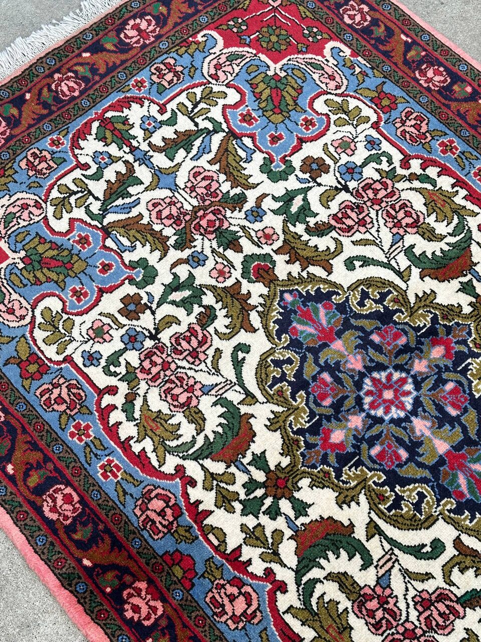 1.6x1M Persian Bijar Rug - Image 5