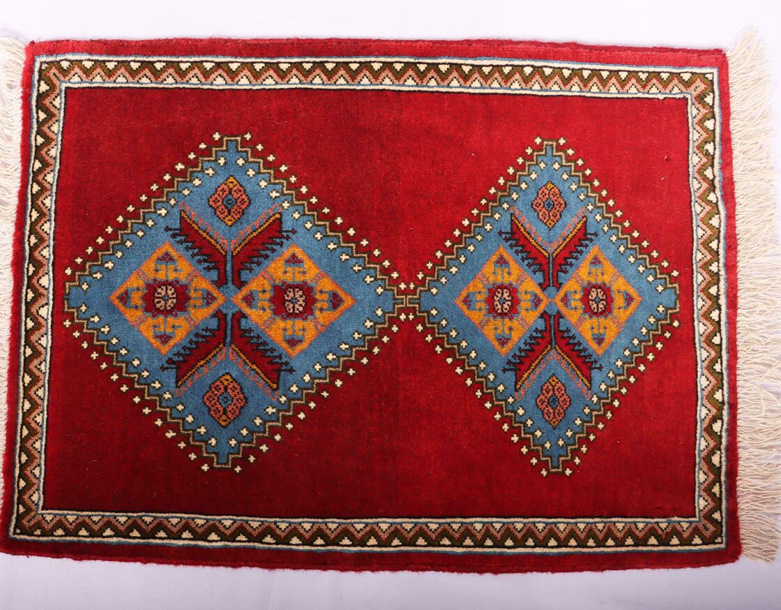 persian yalameh rug