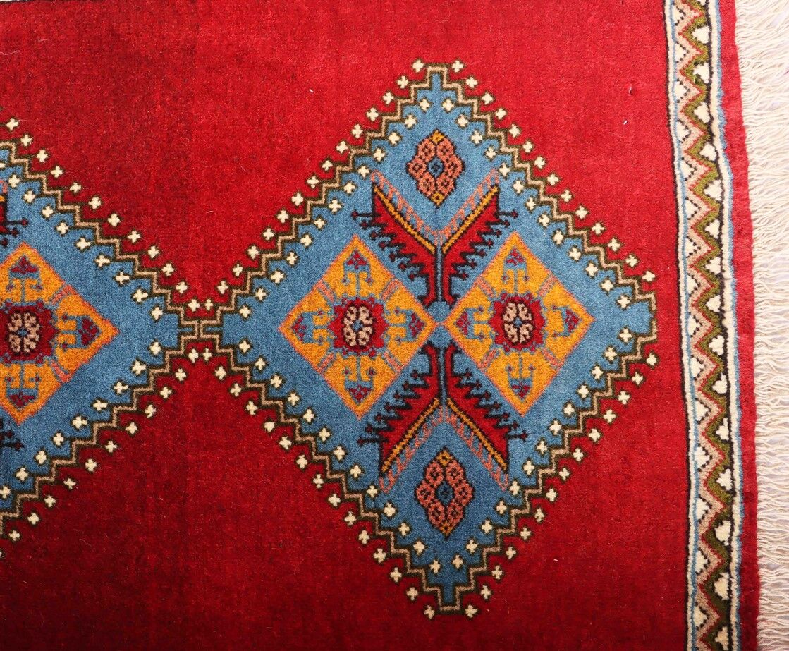 0.9x0.6M Persian Yalameh Rug - Image 2