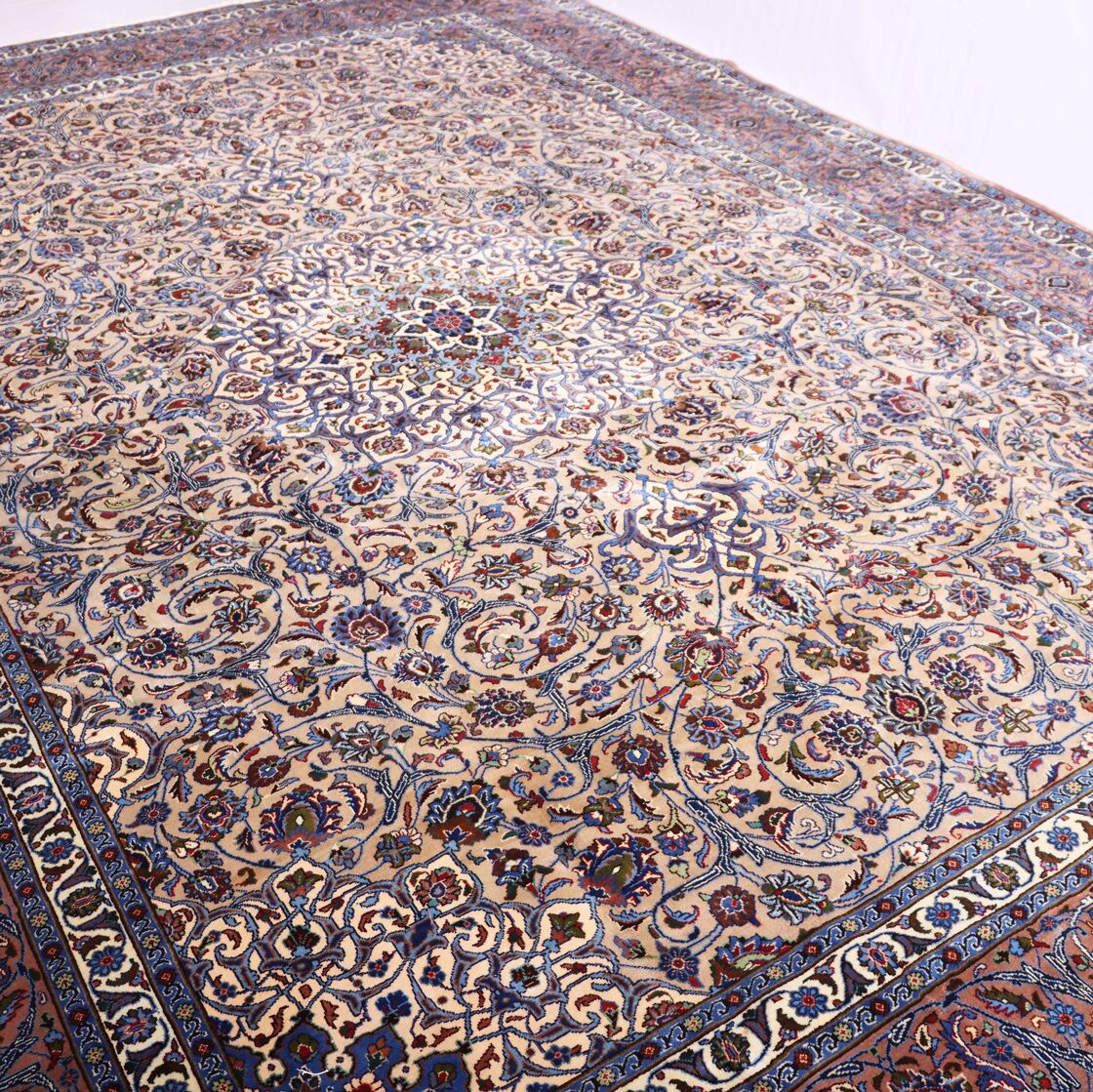 4.7x3.4M Massive Size Fine Kashmar Rug - Image 4