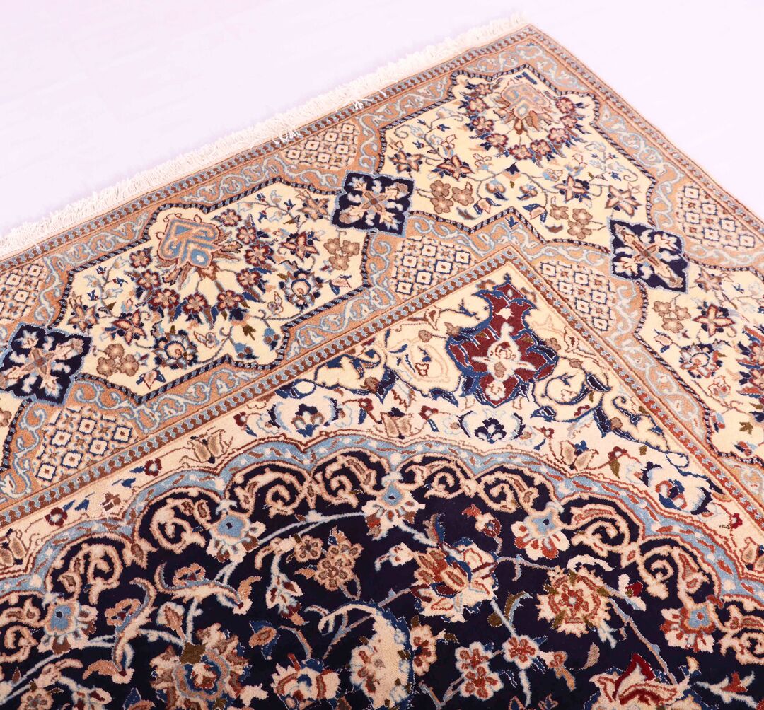 3.7x2.4M Silkinlaid Nain Rug - Image 3