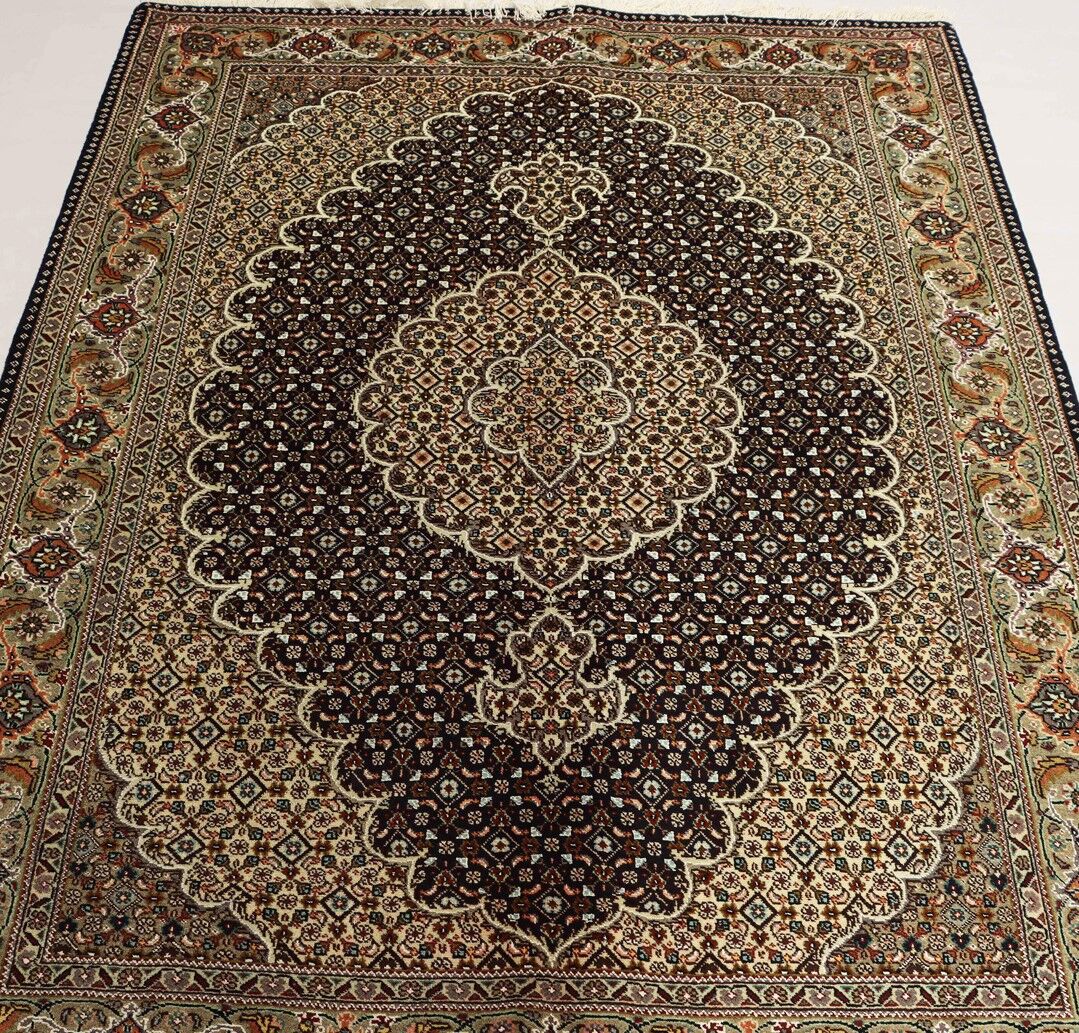 2x1.5M Masterpiece Tabriz Rug (Fish Design) - Image 5