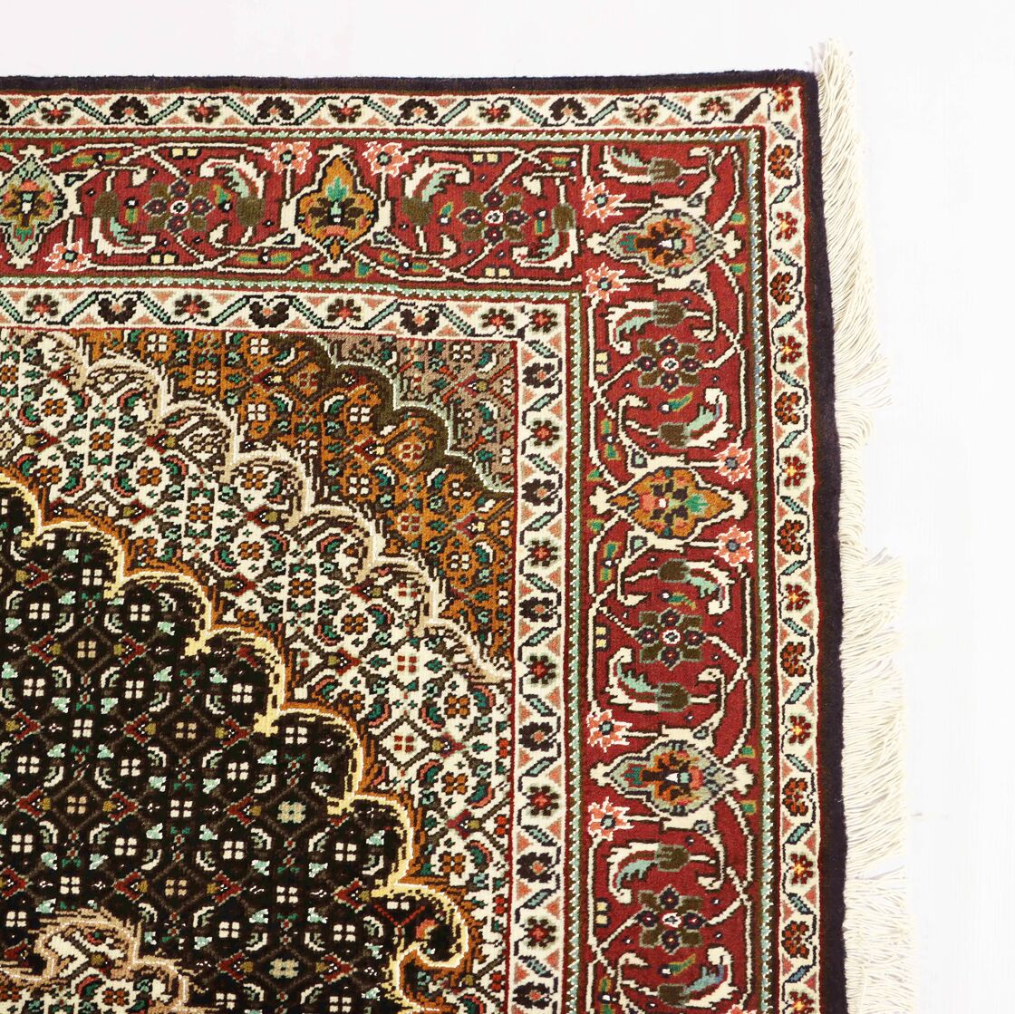 2x1.5M Masterpiece Tabriz Rug (Fish Design) - Image 4