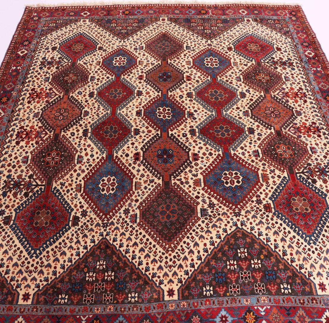 2.4x2M Stunning Persian Yalameh Rug - Image 5