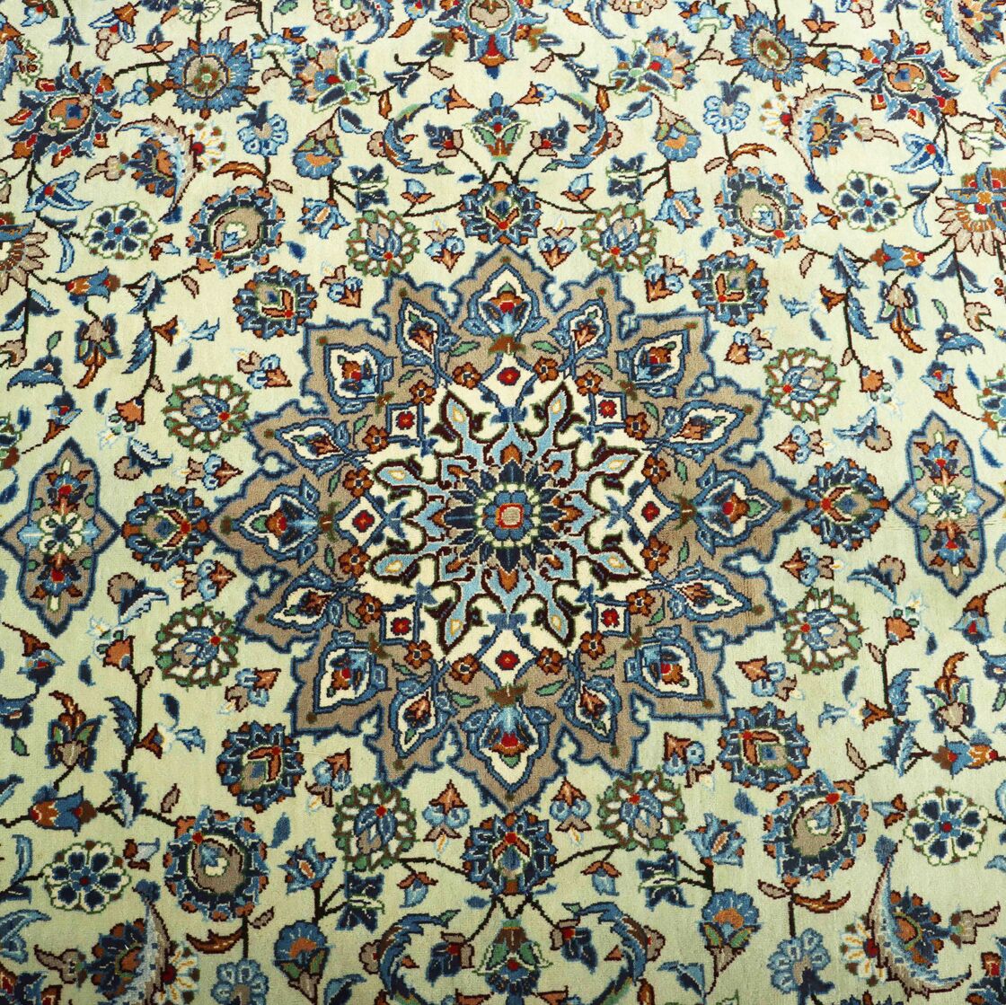 3.4x2.4M Pistachio Persian Kashan Rug - Image 3