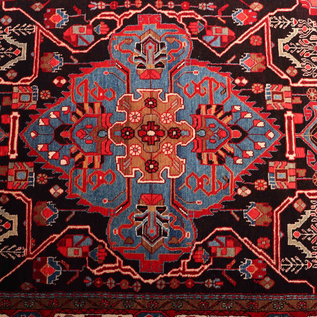 2.7x1.5M Tribal Nahavand Rug - Image 5