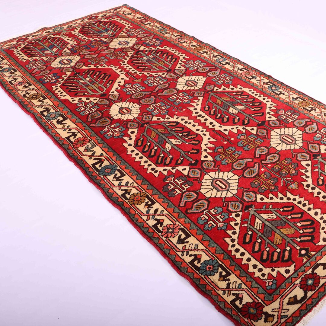 3x1.5M Old & Vintage Bakhtiari Persian Rug - Image 3