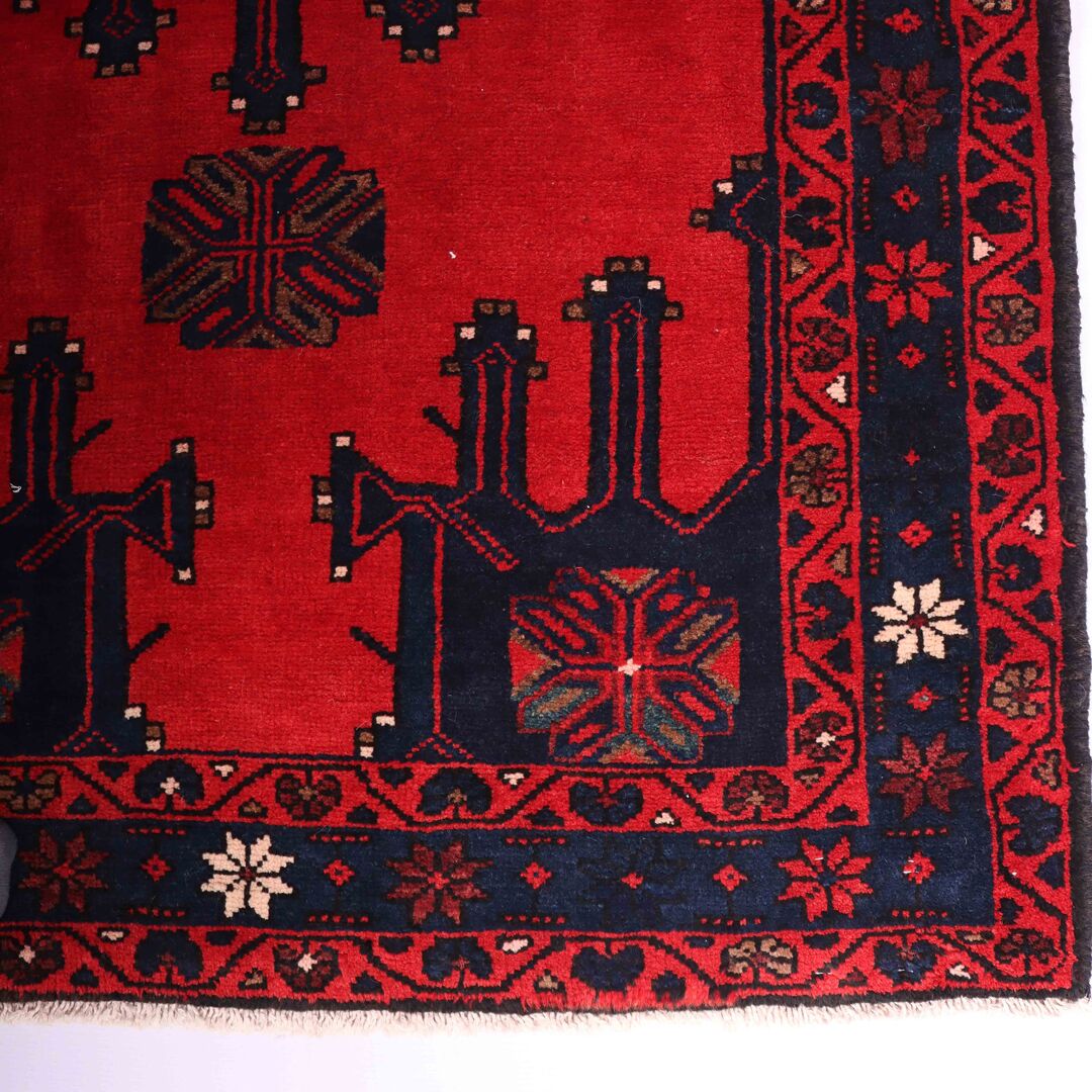 3M Hamedan Persian Rug - Image 3