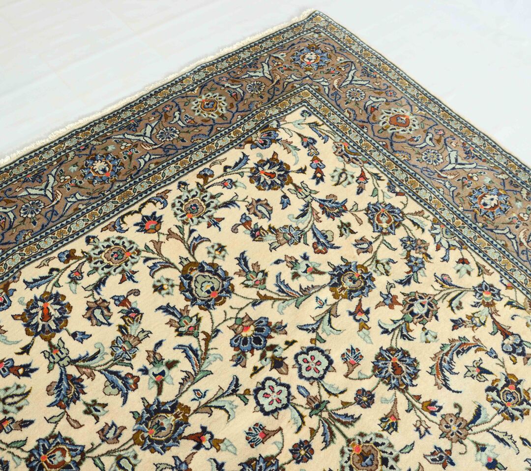 3x2M Beige Persian Kashan Rug - Image 3