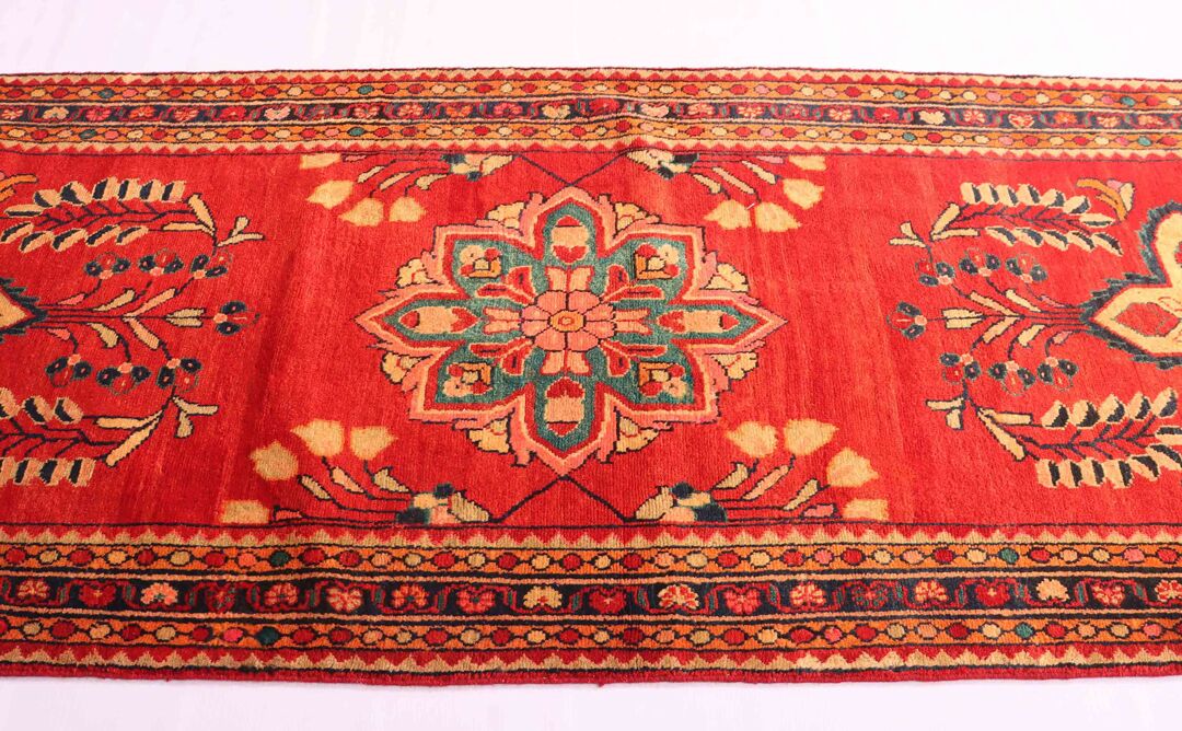3.8m Old Persian Lilian Runner - Image 7