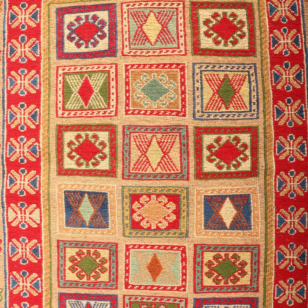 0.9x0.8M Persian Sumak Kilim Rug - Image 4