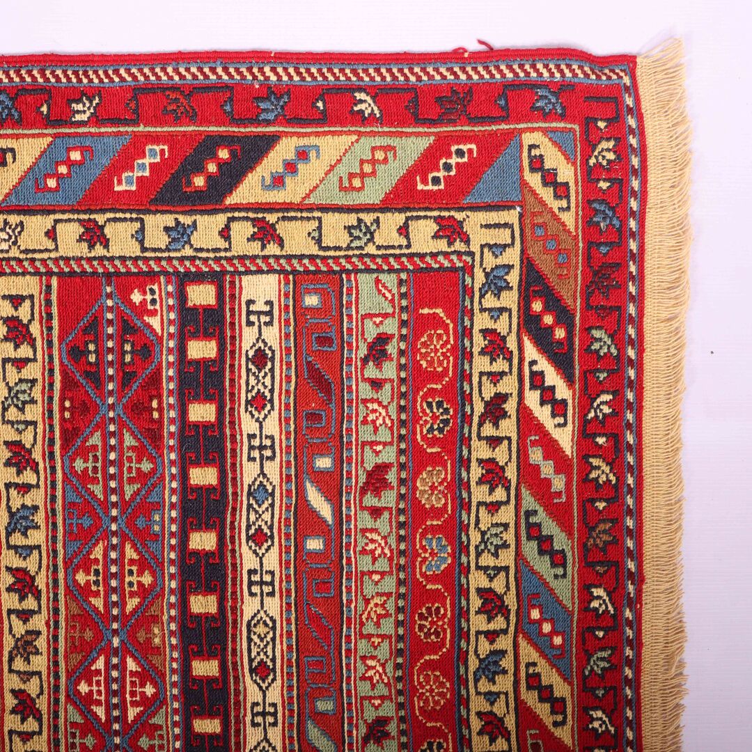 1.5x1.1M Persian Sumak Kilim Rug - Image 4