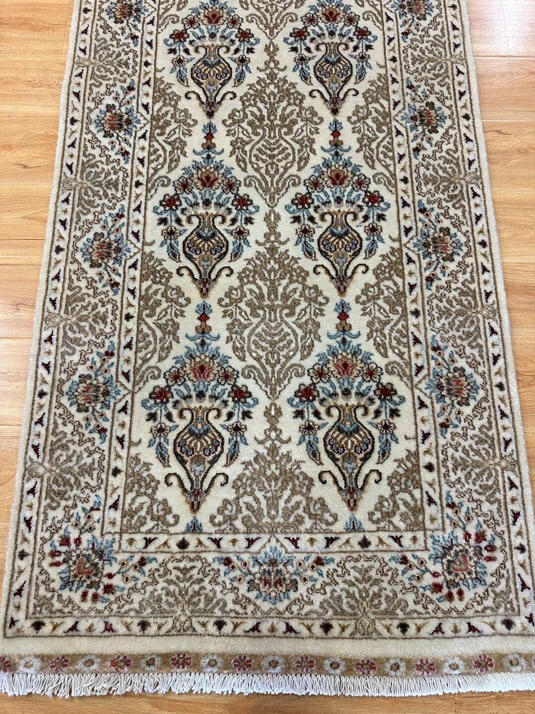 3m Masterpiece Handmade Wool and Silk Indian Runner - Image 5