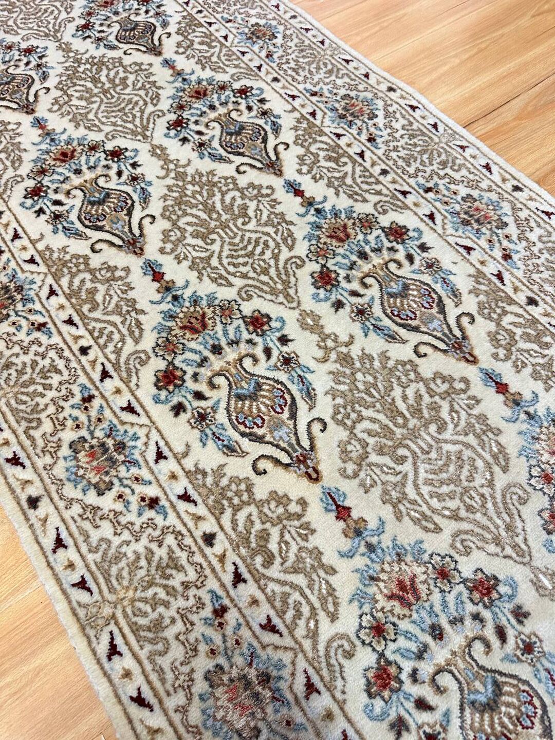 3m Masterpiece Handmade Wool and Silk Indian Runner - Image 12