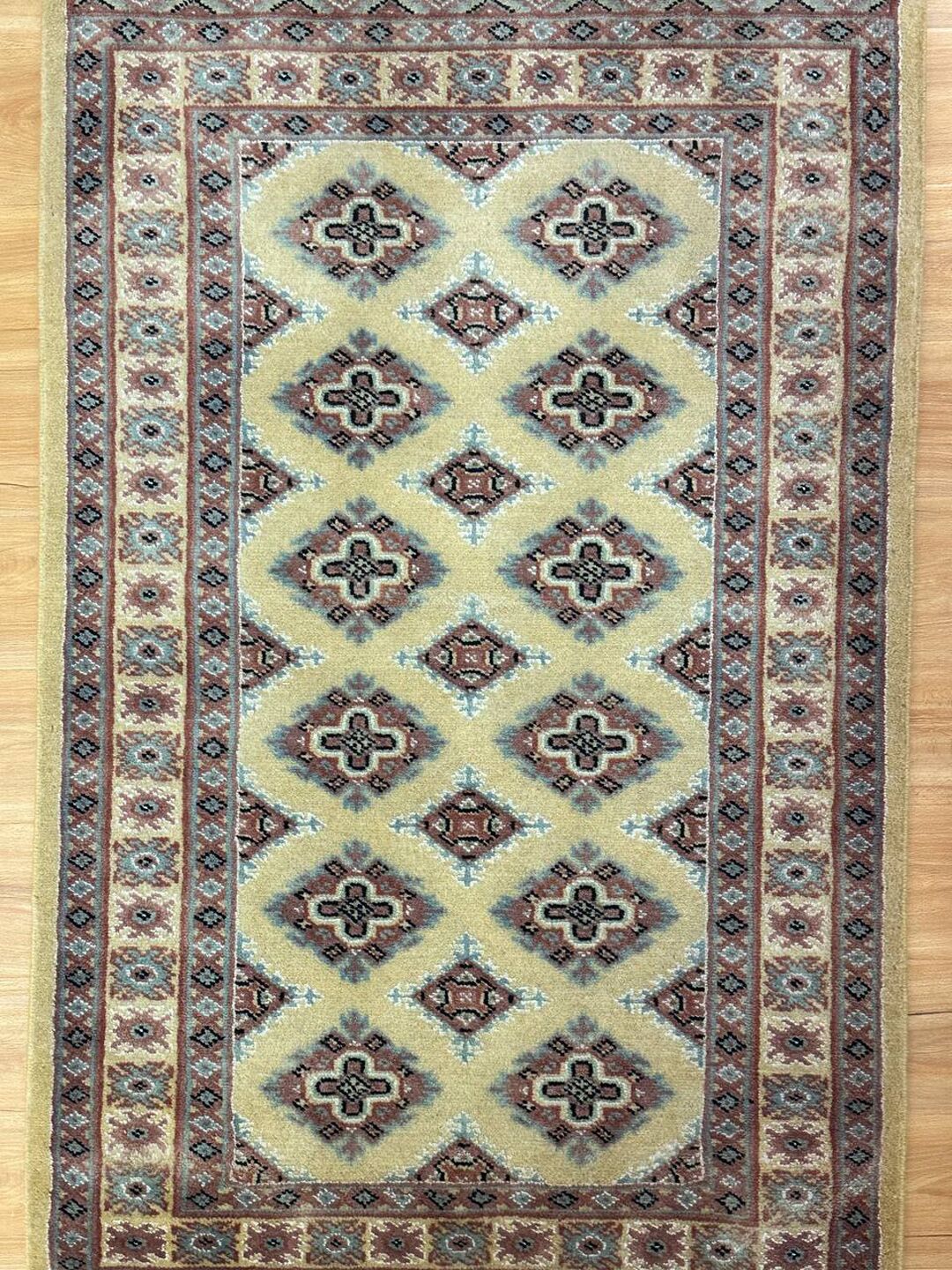 1.3x0.8 M Handmade Pakistani Rug - Image 4