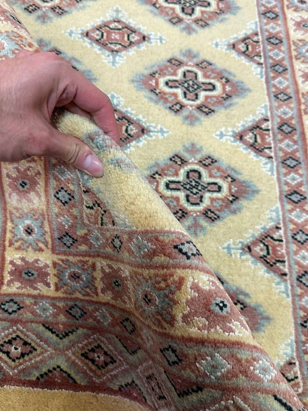 1.3x0.8 M Handmade Pakistani Rug - Image 7