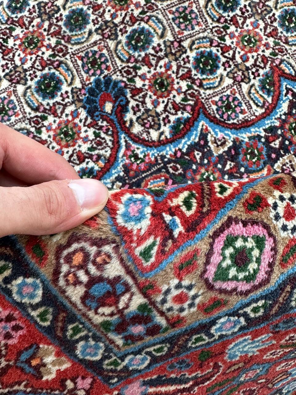 Fine Quality 3x2M Mood Persian Rug (Silkinlaid) - Image 10