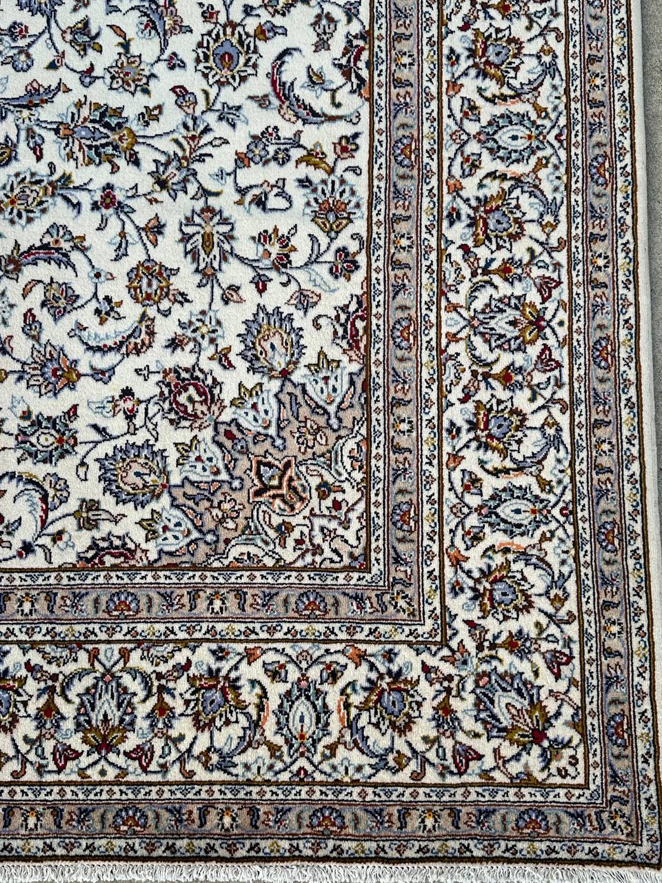 3x2M Beige Persian Kashan Rug - Image 9