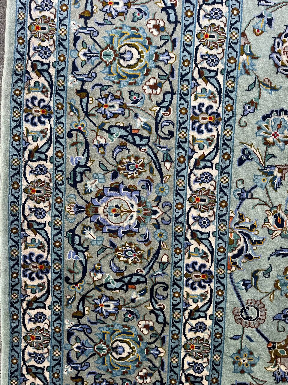4x3M Signed Pistachio Tone Persian Kashan Rug - Image 4