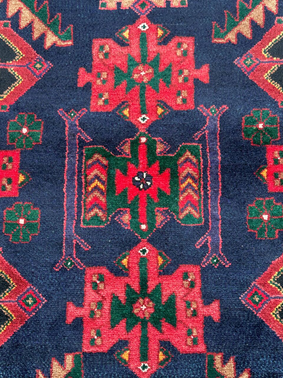 1.8x1m Zanjan Persian Rug - Image 4