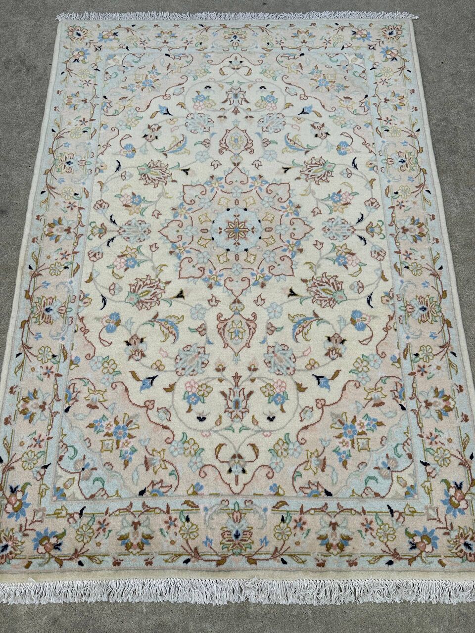 1.6x1.1M Creamy Tone Persian Kashan Rug - Image 2