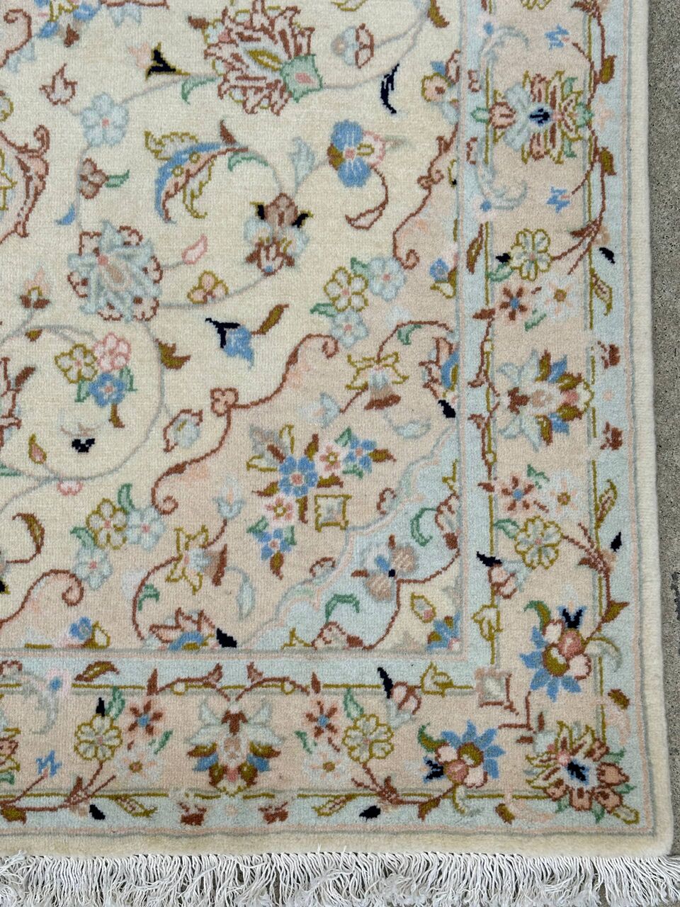 1.6x1.1M Creamy Tone Persian Kashan Rug - Image 7