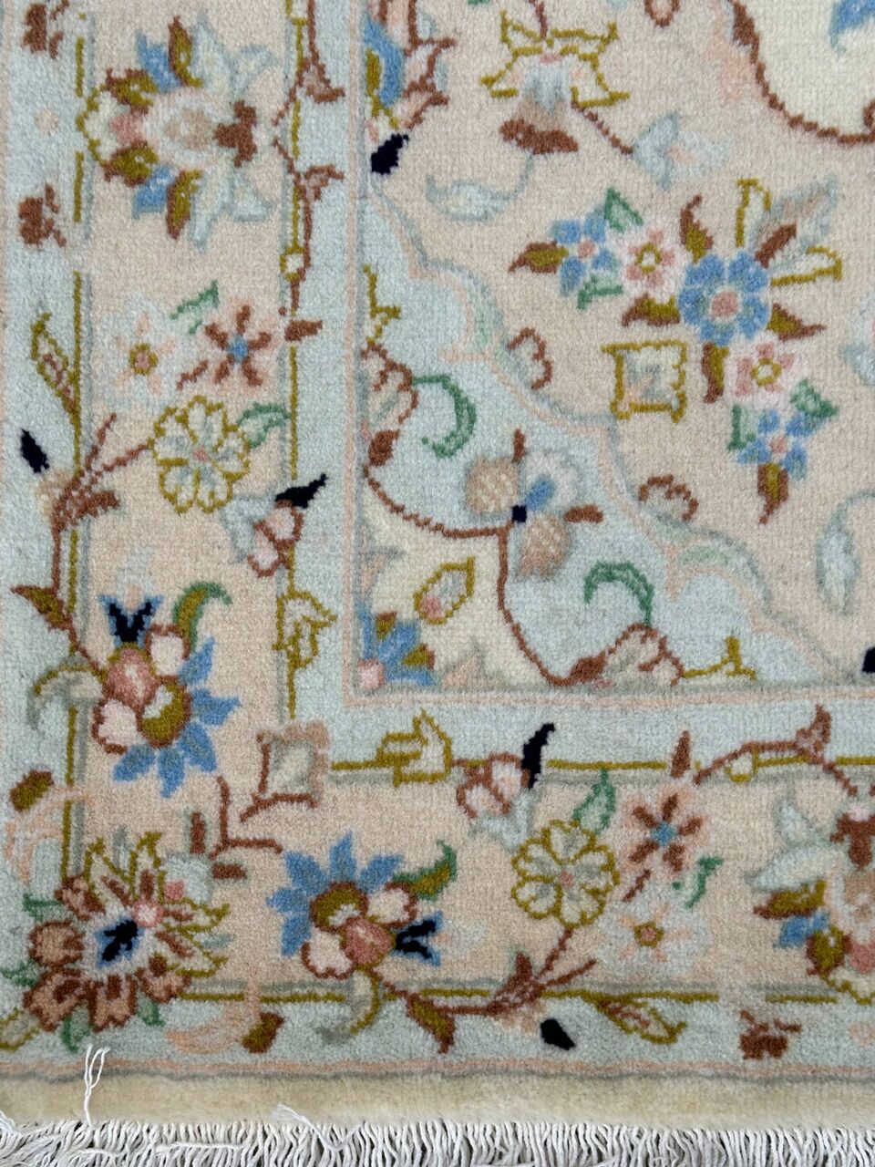 1.6x1.1M Creamy Tone Persian Kashan Rug - Image 5