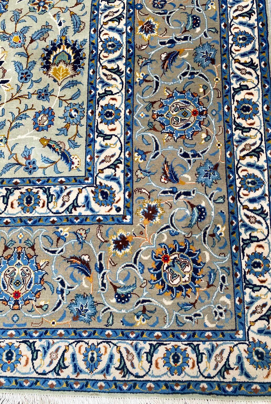 4.4x3.2M Pistachio Tone Persian Kashan Rug - Image 4