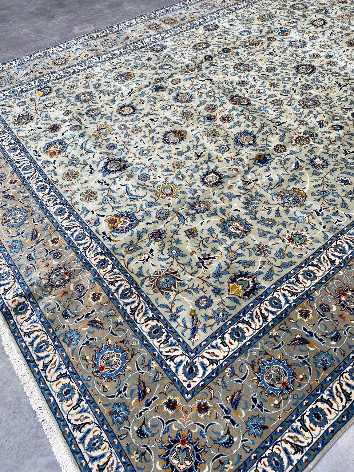 4.4x3.2M Pistachio Tone Persian Kashan Rug - Image 7