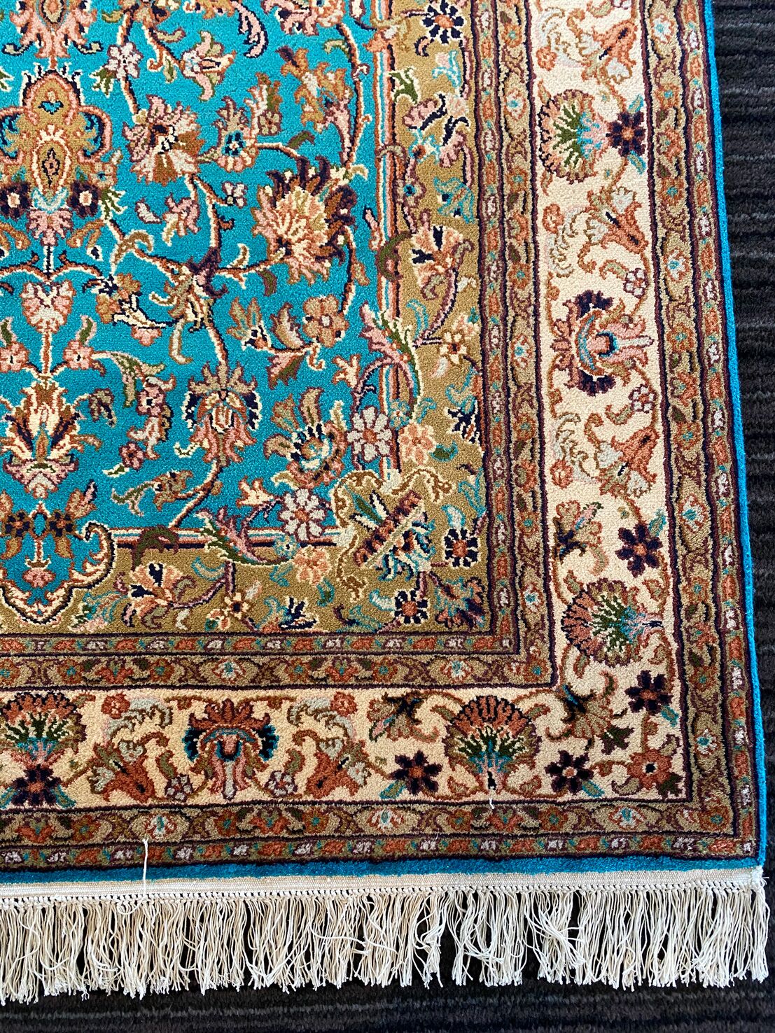 1.7 X 1 M Silk Kashmiri Rug (18.18 Quality) - Image 4