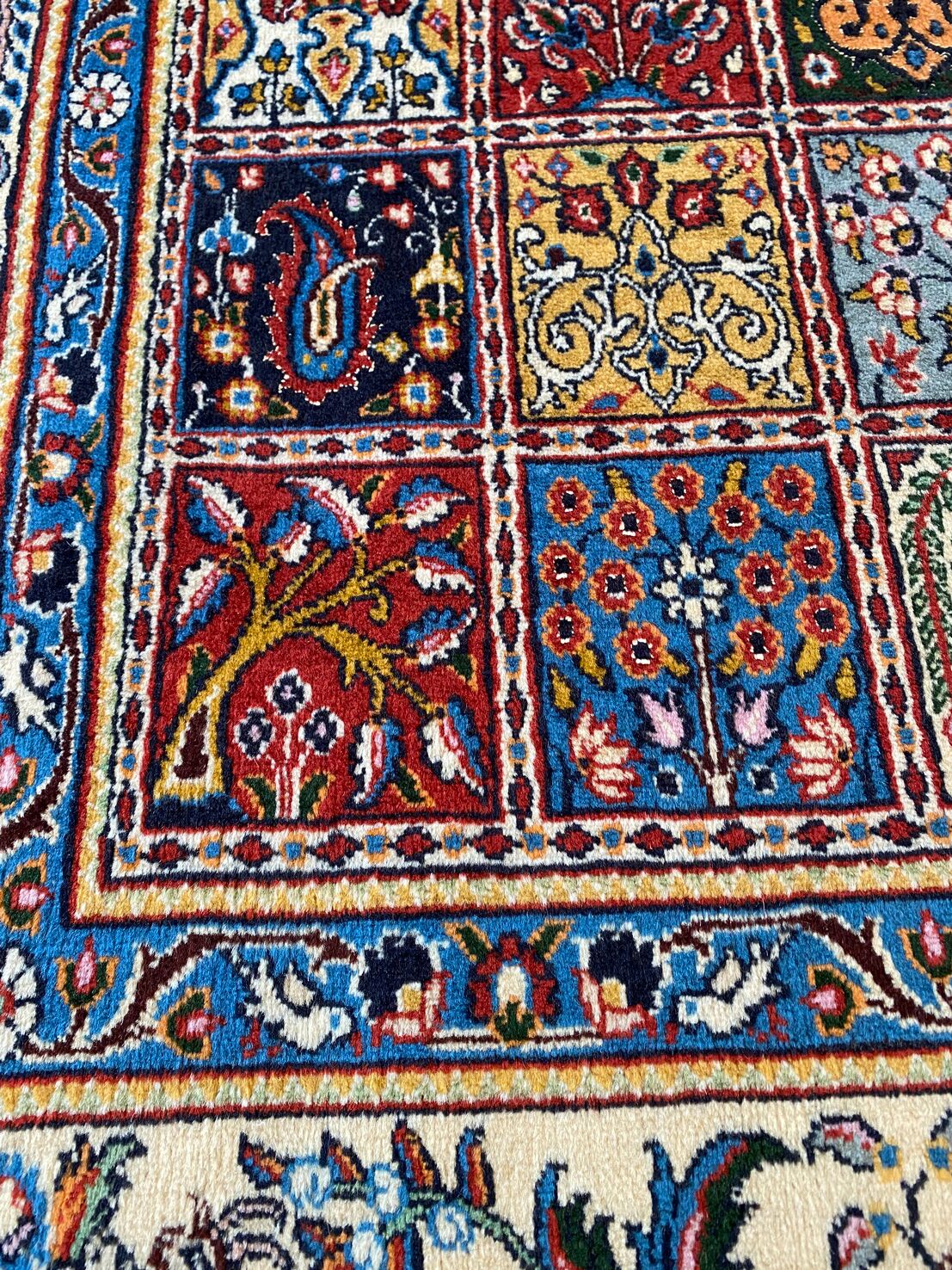Vintage 2x1.5M Garden Design Persian Mood Rug - Image 4