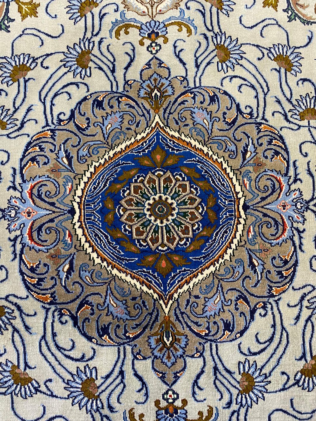 Masterpiece 3.5x2.5M Fine Mood Persian Rug - Image 3