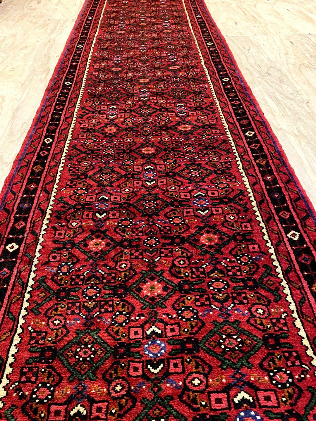 5.2M Hamedan Persian Runner - Image 5
