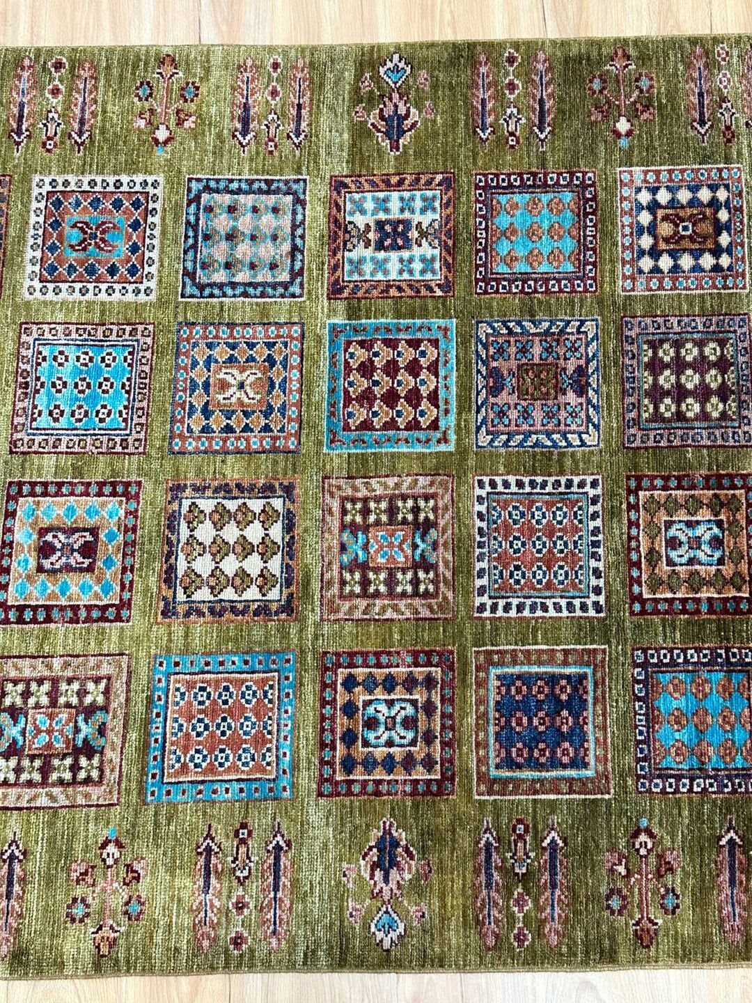 1.5 x 1 M Afghan Super Chobi Rug - Image 3