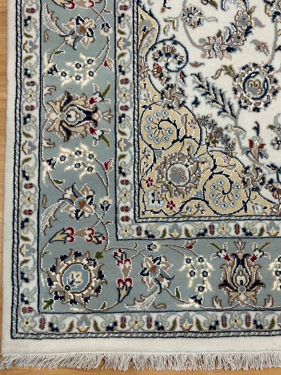 1.8 x 1.8 M Indian Wool & Silk Nain Design Rug - Image 7