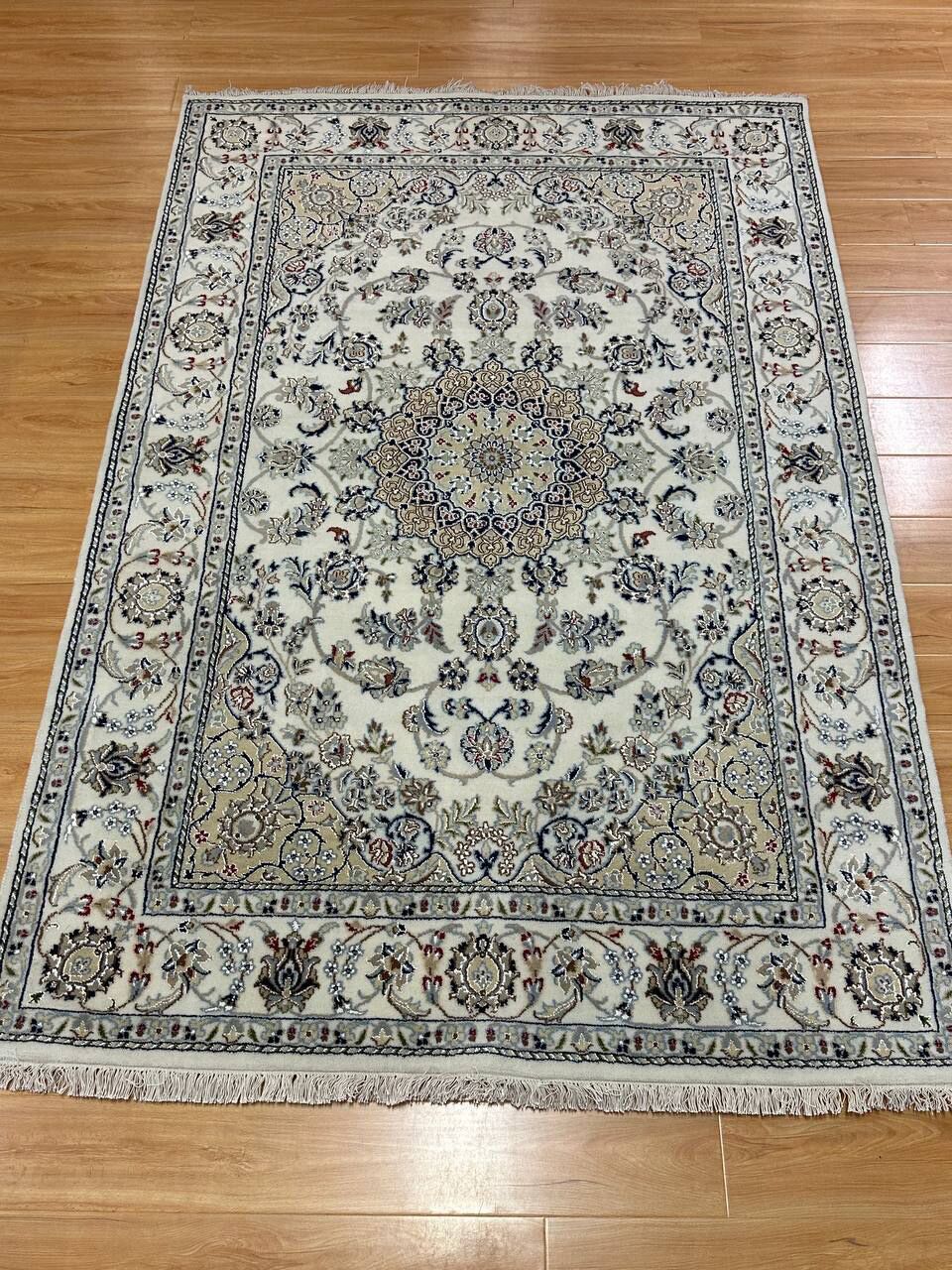 2 x 1.4 M Indian Wool & Silk Nain Design Rug - Image 2