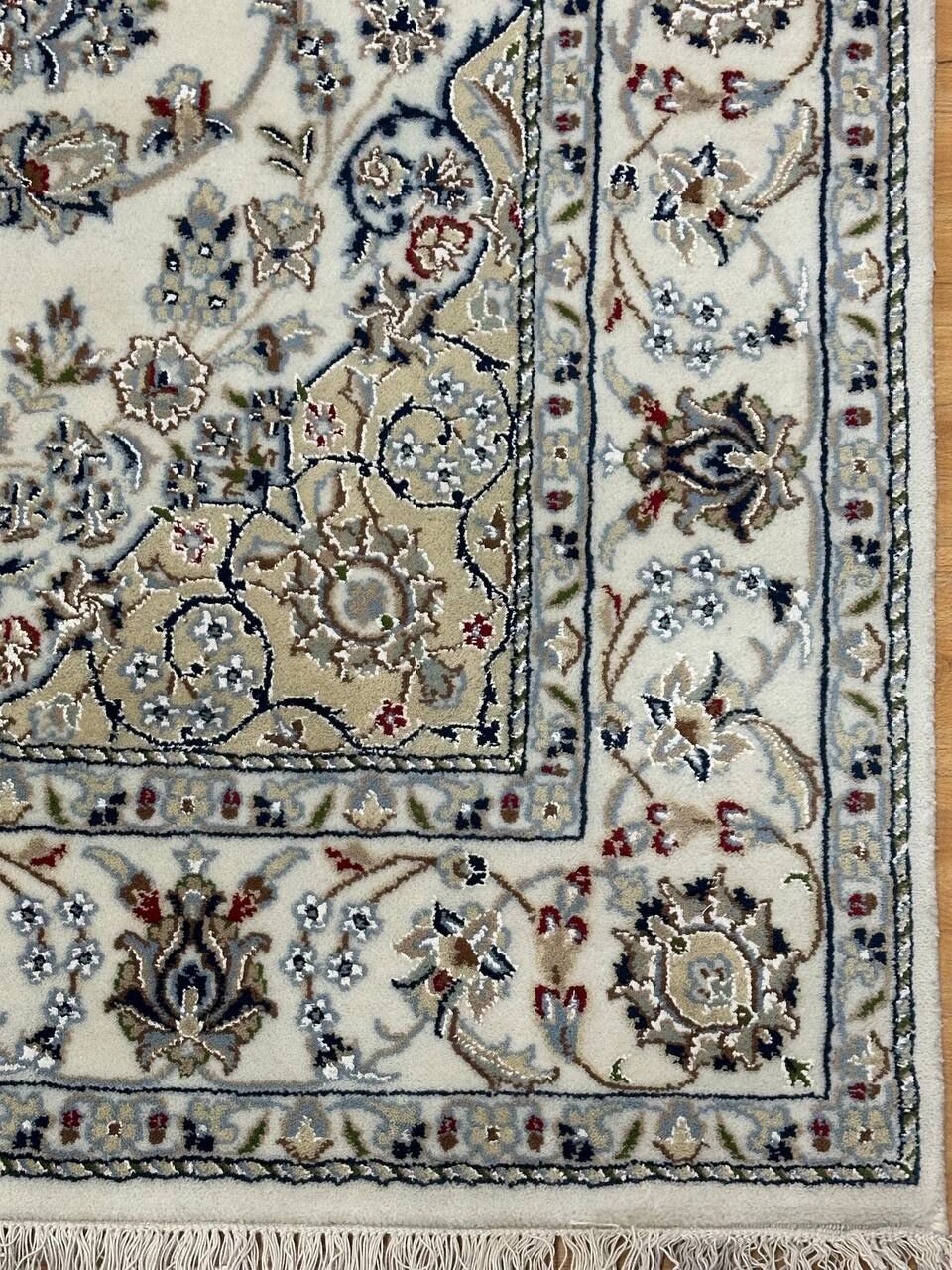 2 x 1.4 M Indian Wool & Silk Nain Design Rug - Image 5