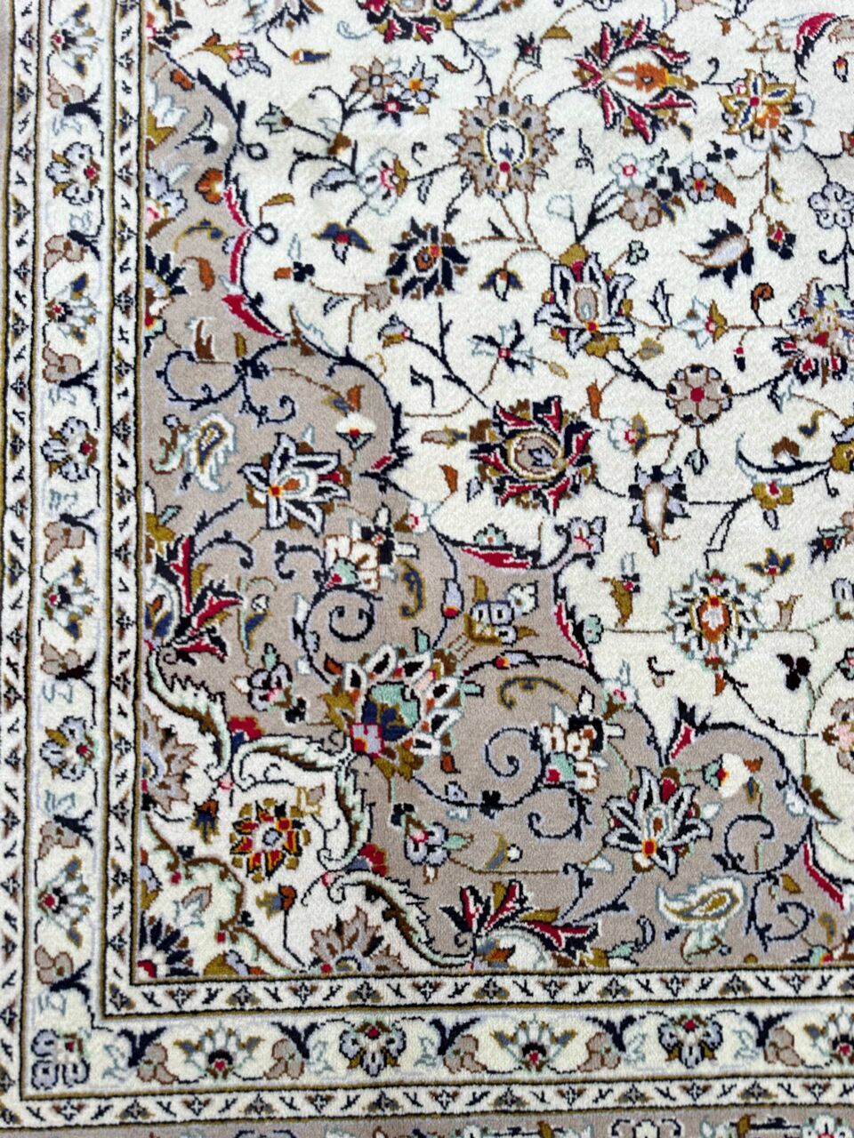 3.5x2.5M Beige Persian Kashan Rug - Image 6