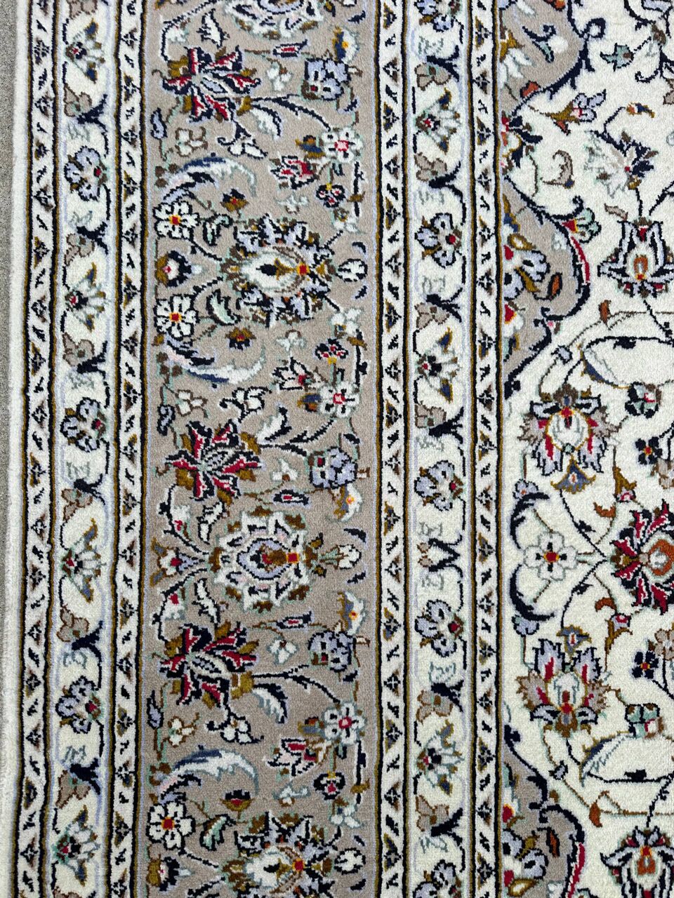 3.5x2.5M Beige Persian Kashan Rug - Image 8